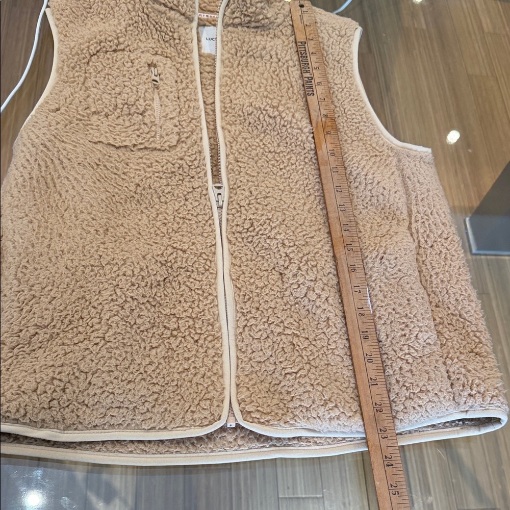 Lucky Brand Tan Sherpa Vest - Picture 3 of 8